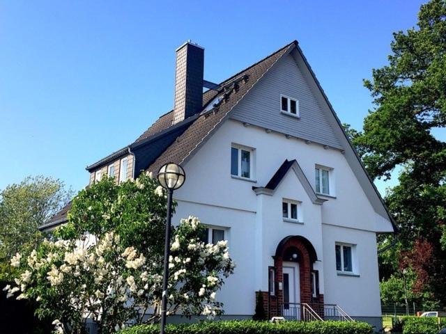 Ferienwohnung Bootshaus/ Holzdeck Rostock Exterior foto